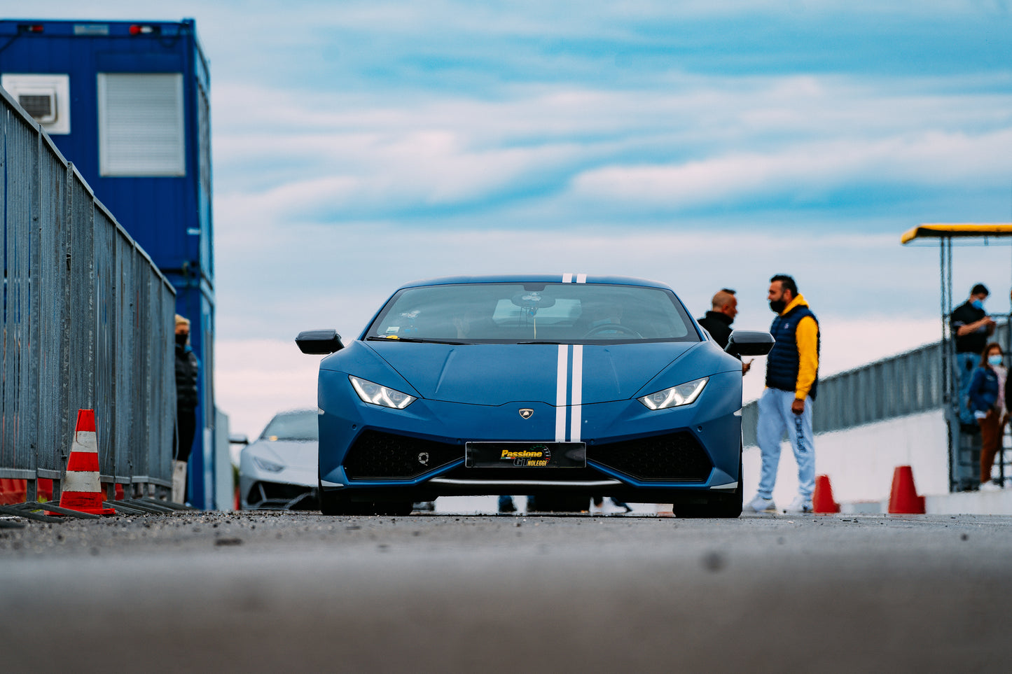 Guida una Lamborghini Huracán AVIO in pista