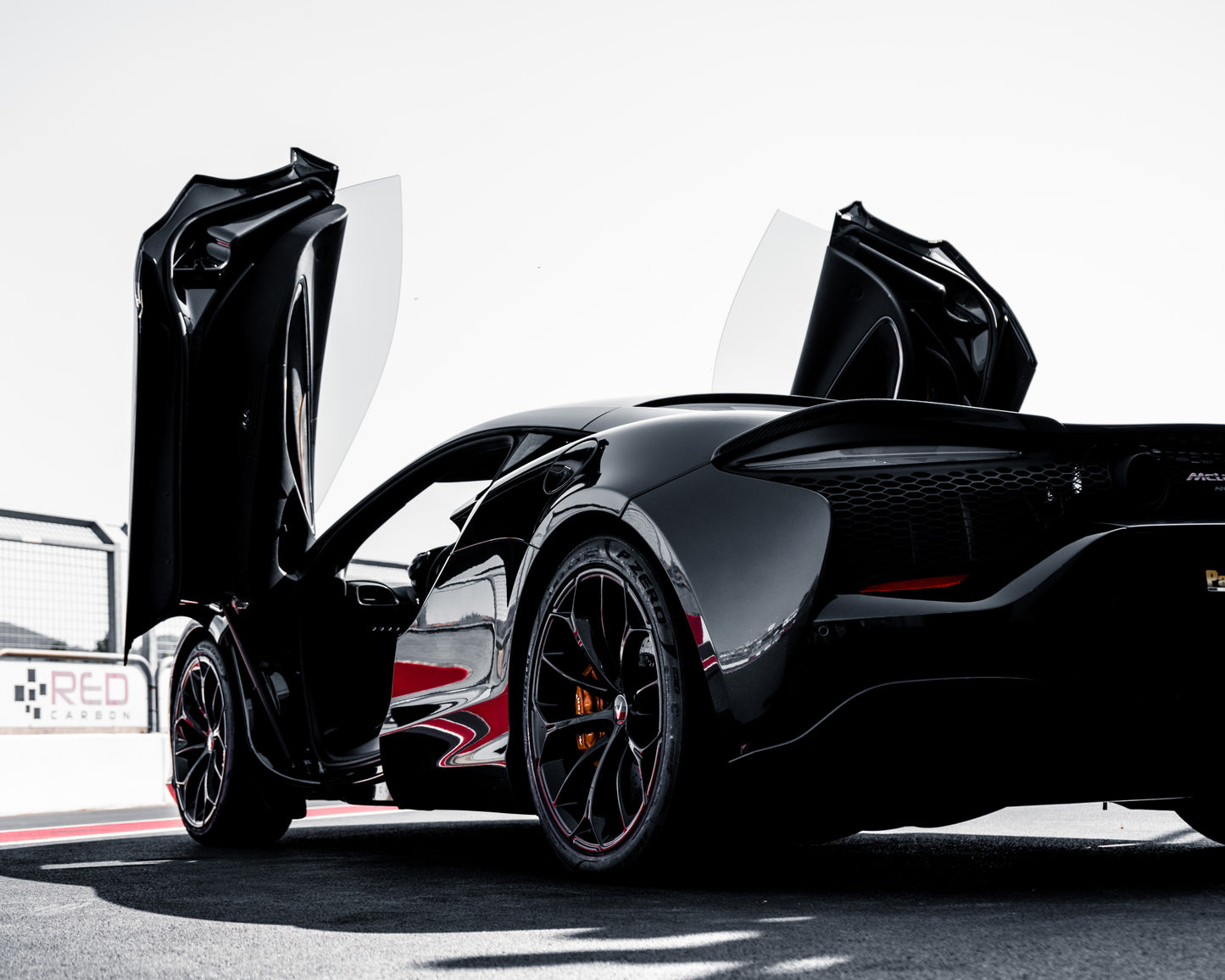 Corso di Guida Sportiva in McLaren Artura Performance