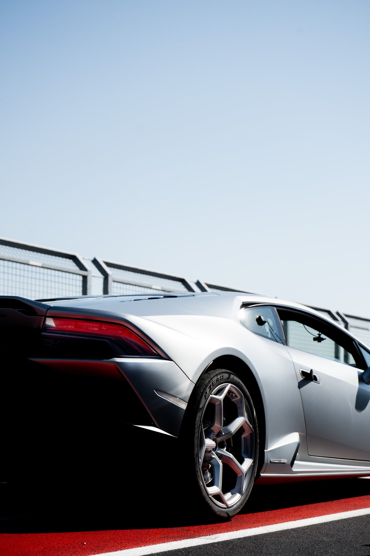 Guida una Lamborghini Huracán EVO in pista