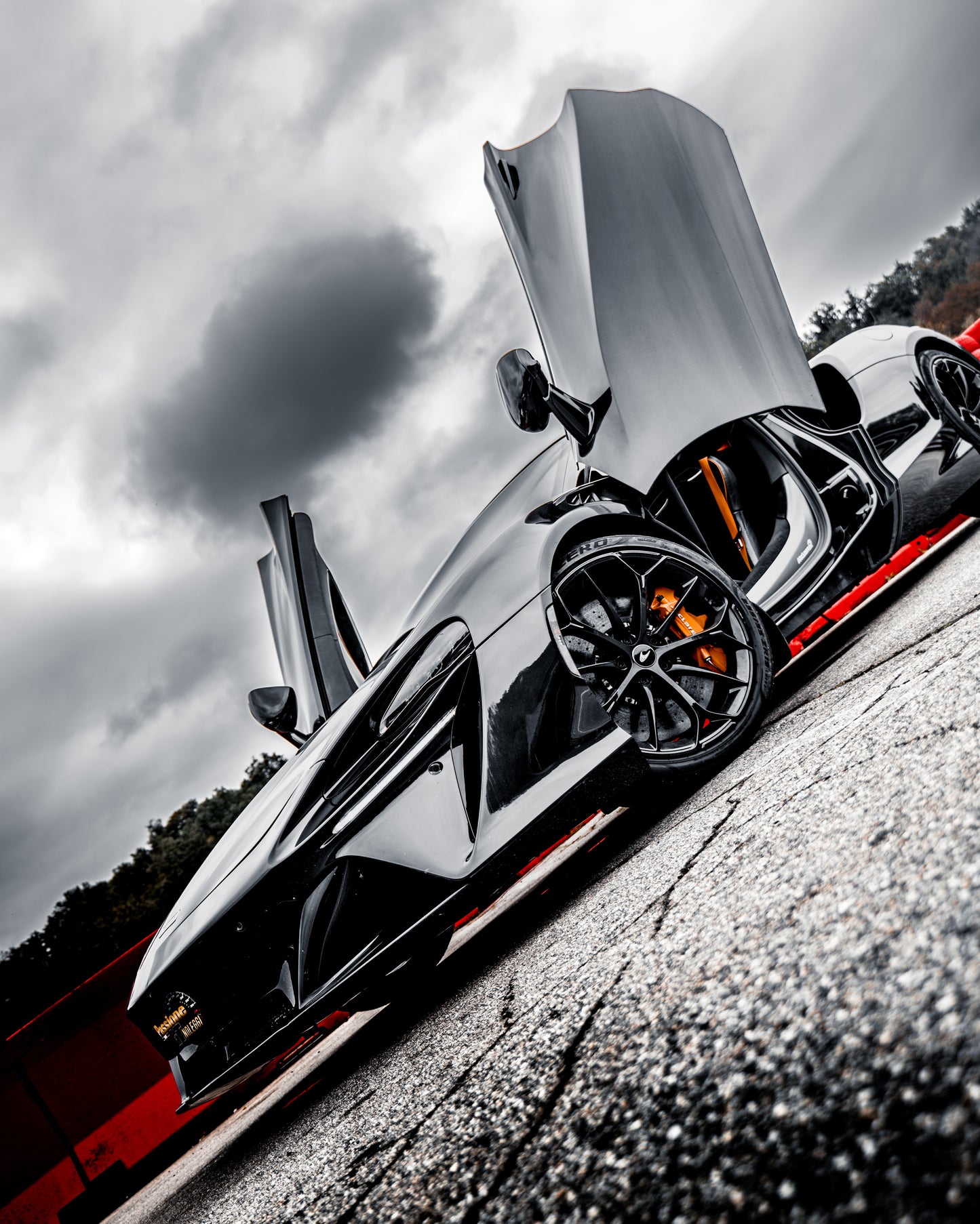 Corso di Guida Sportiva in McLaren Artura Performance