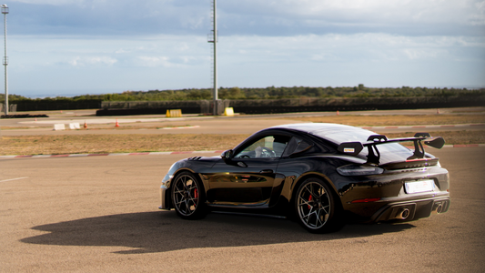 Adrenalina Pura: Corso di Guida Sportiva Premium su Supercar 🏎️