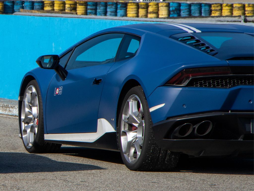 Guida una Lamborghini Huracán AVIO in pista