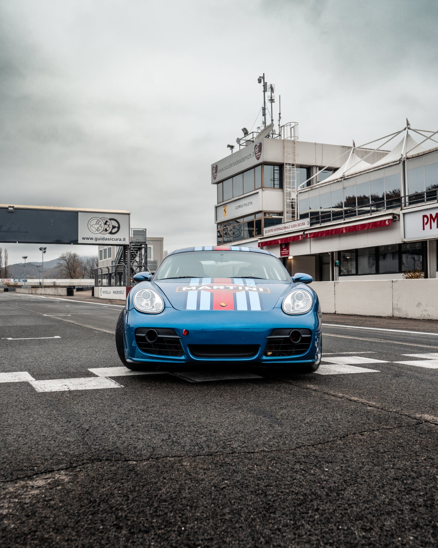 Guida una Porsche Cayman Cup Pista