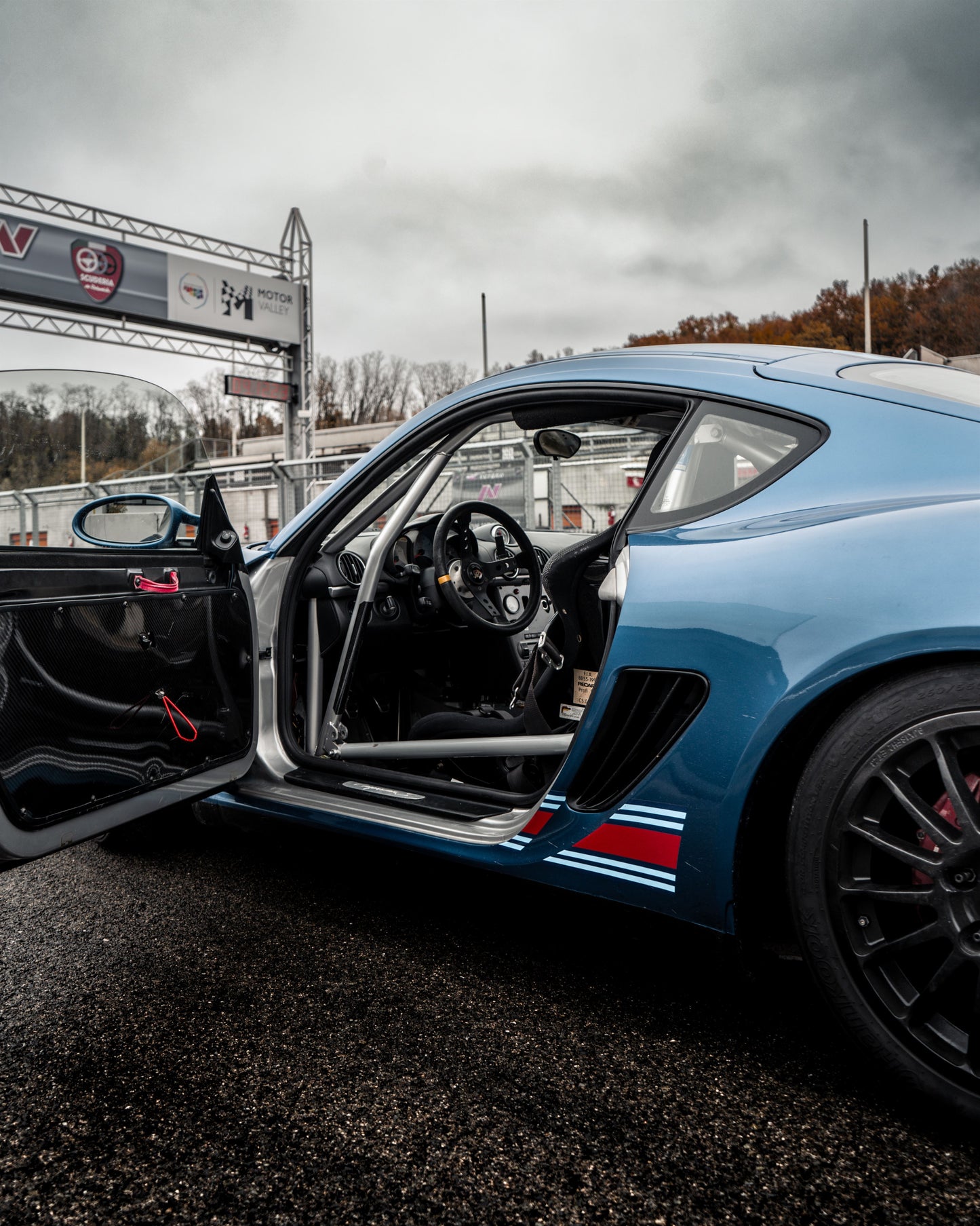 Guida una Porsche Cayman Cup Pista