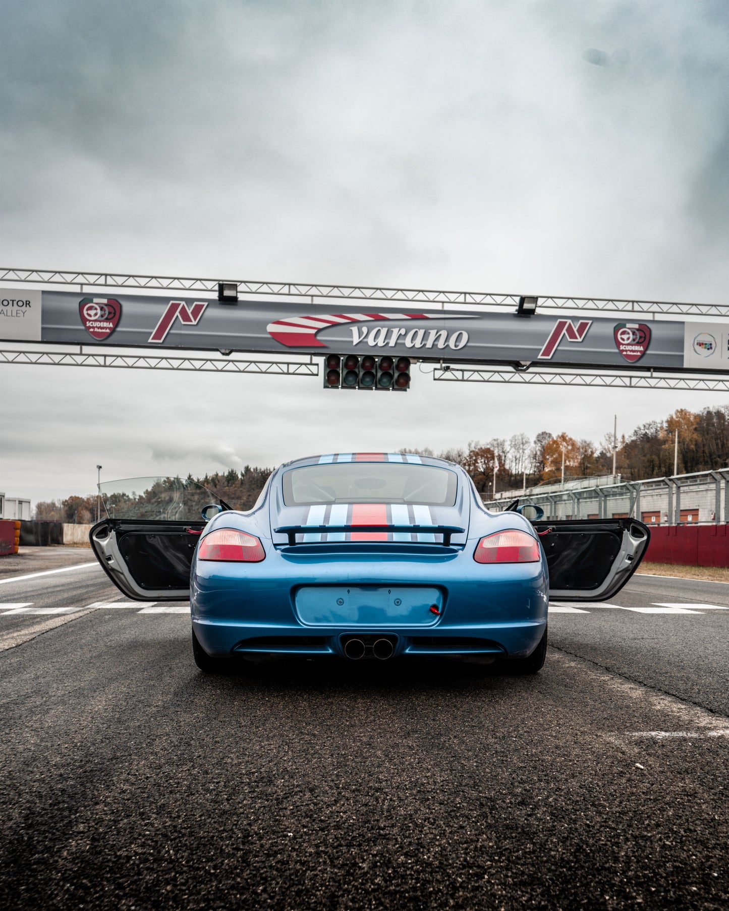 Guida una Porsche Cayman Cup Pista