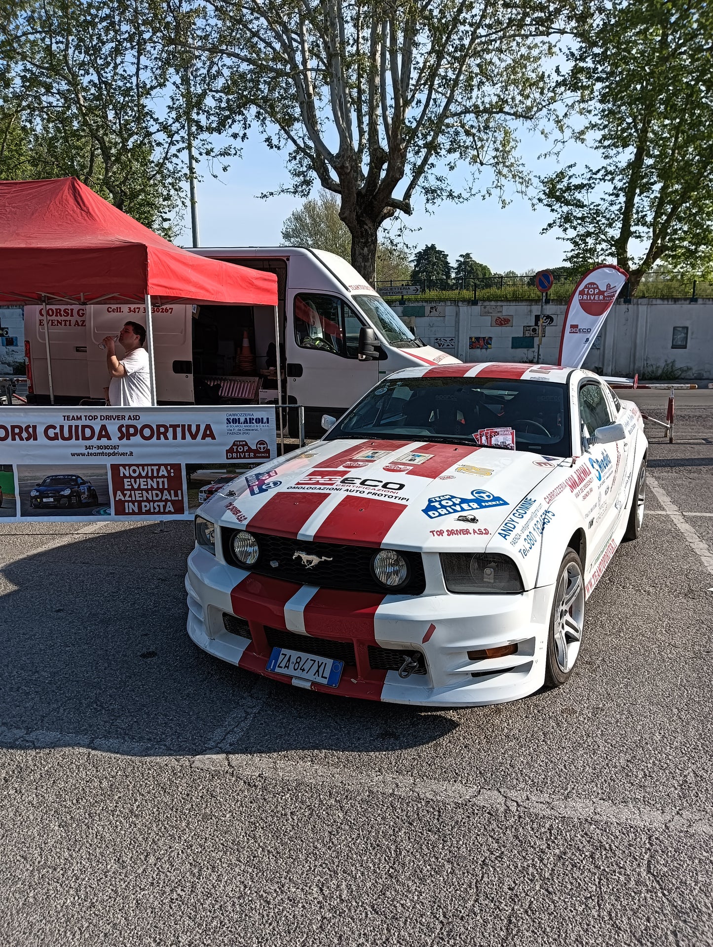 Corso di Guida Sicura: Domina la Strada con Stile e Sicurezza!