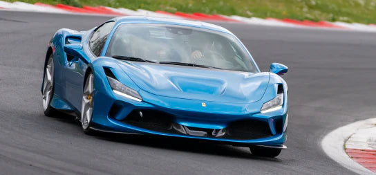 Emozione Suprema: Guida la Straordinaria Ferrari F8 Tributo in Pista 🏎️