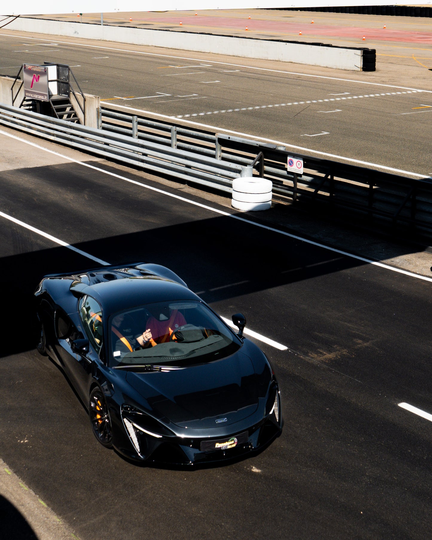 Guida una McLaren Artura Performance in Pista