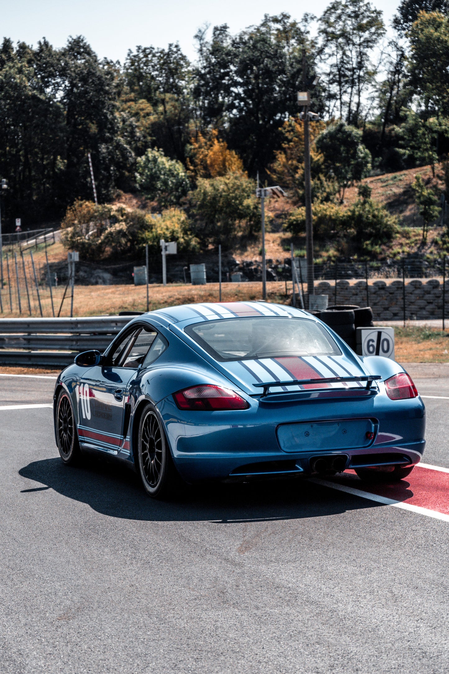 Guida una Porsche Cayman Cup Pista