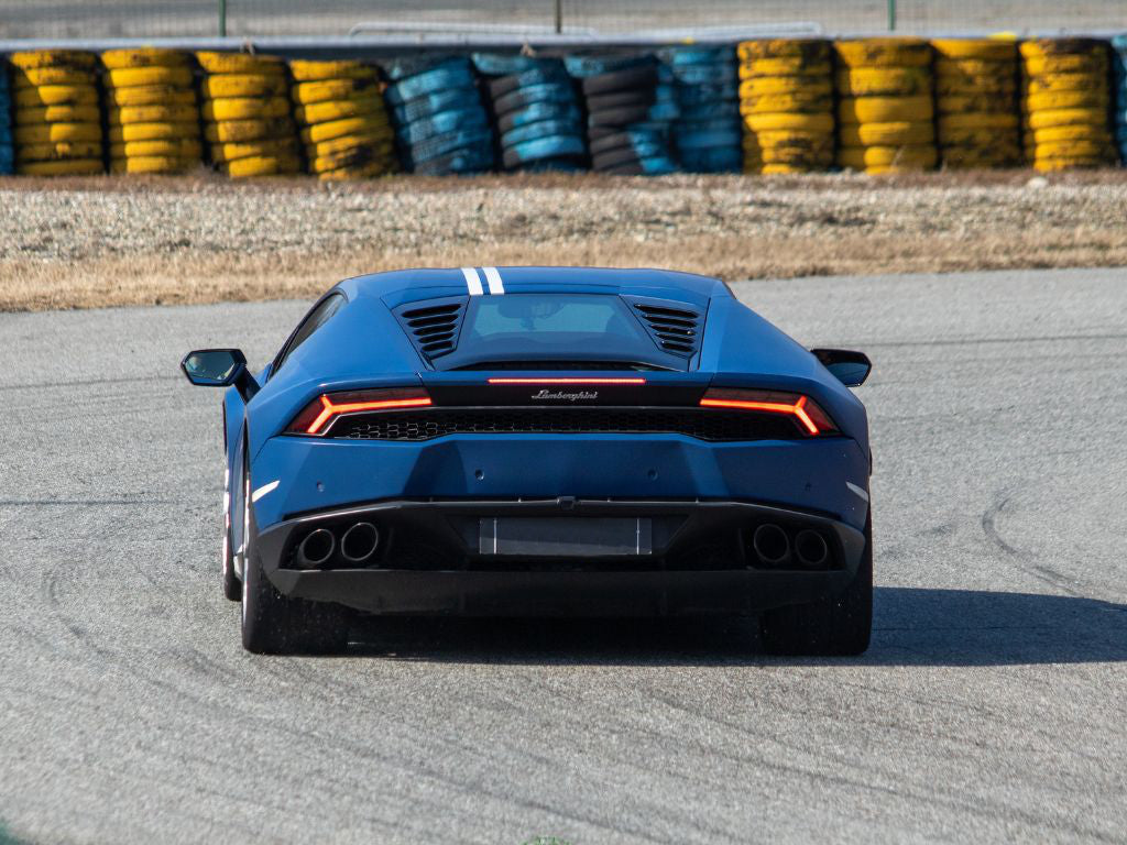 Guida una Lamborghini Huracán AVIO in pista